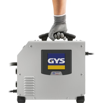 Máquina multiprocessos GYS EASYMIG 130